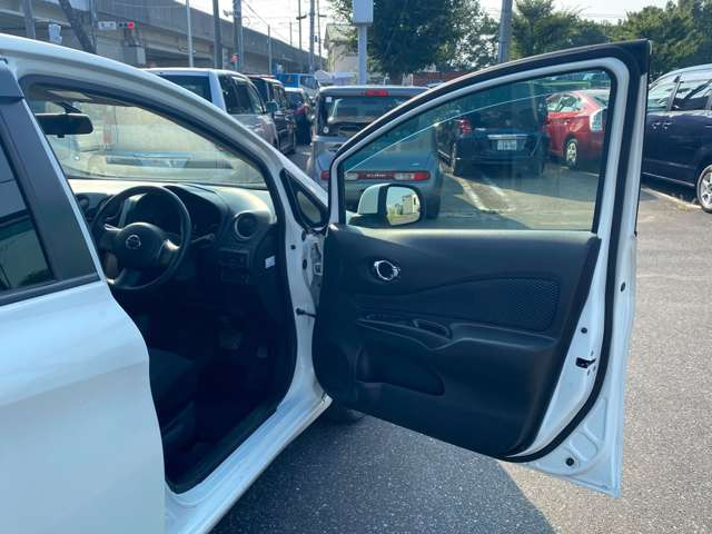 いつでも綺麗な状態をお客様に見て頂けるよう全車クリーニングを行っております!