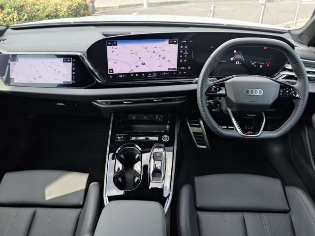 A5TFSI クワトロ 150kW Sラインパッケージ 4WD