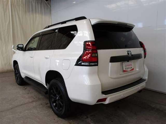 ランドクルーザープラド2.7 TX Lパッケージ マットブラック エディション 4WD
