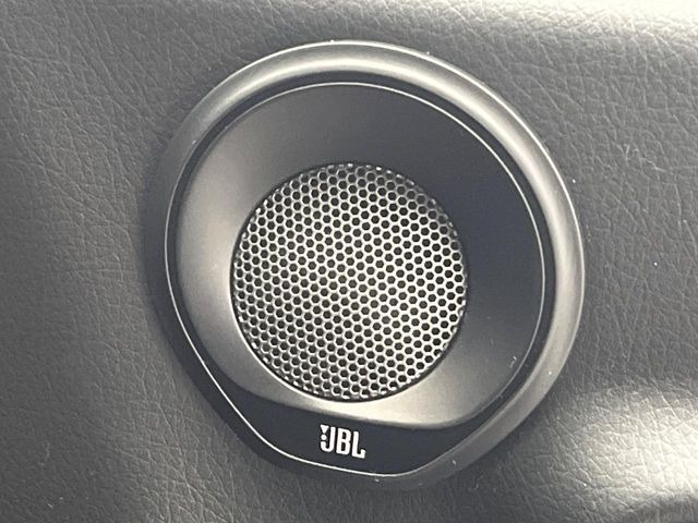 �yJBL�T�E���h�V�X�e���z���x�ȃ`���[�j���O�\�͂����ڂ���Ă���A�������ȉ��y�����y���݂��������܂���