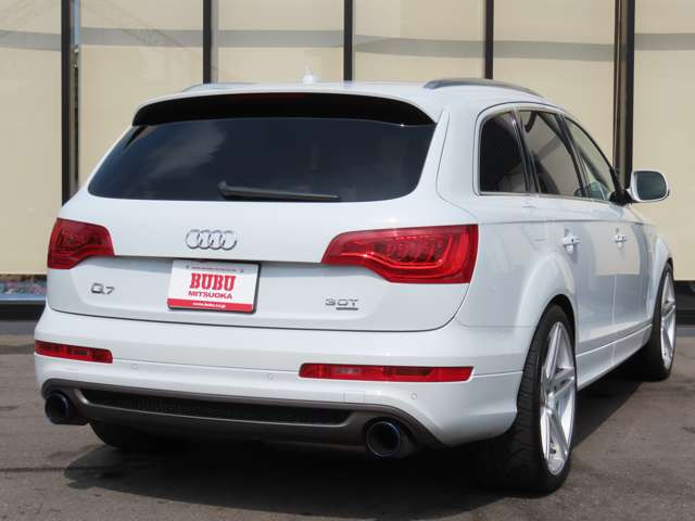 Q73.0 TFSI クワトロ Sラインパッケージ 4WD