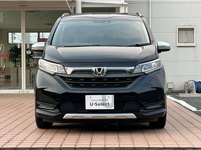 フリード1.5 ハイブリッド クロスター