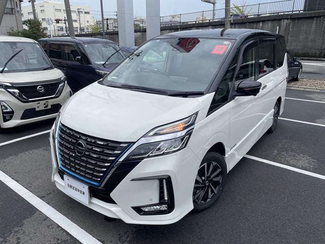 セレナ1.2 e-POWER ハイウェイスターV