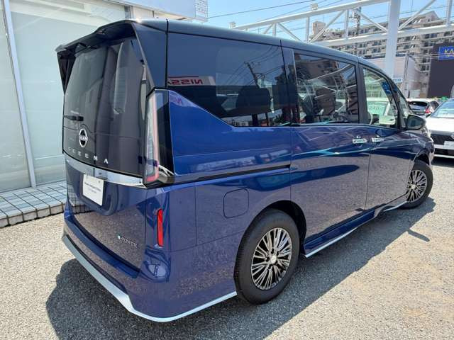 セレナ1.4 e-POWER AUTECH