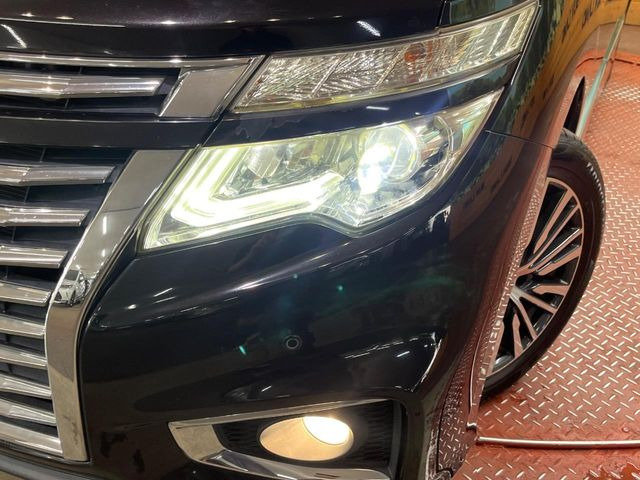�yLED�w�b�h���C�g�z���V����ԑ��s�����ǍD�Ȏ��E���m�ۂ����S���ĉ^�]�ł��鍂�P�xLED�w�b�h���C�g�𑕔�!�_�����x�������A����d�͂��}�����Ă��܂��B