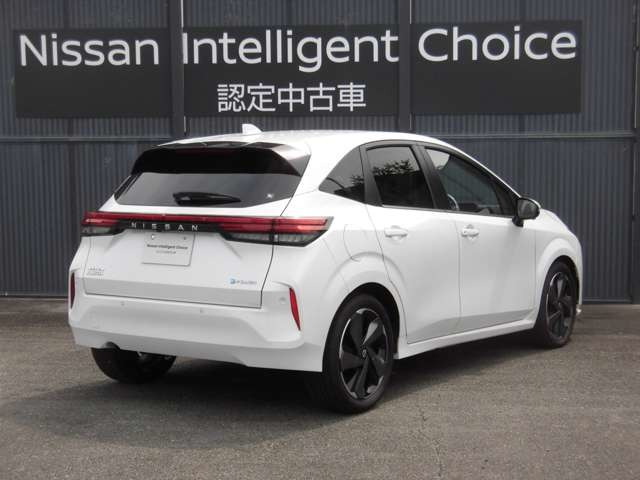 ノートオーラ1.2 G レザーエディション