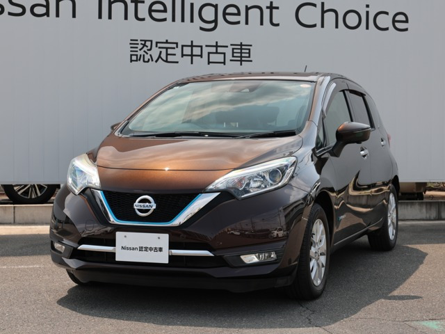 ノート1.2 e-POWER メダリスト FOUR 4WD