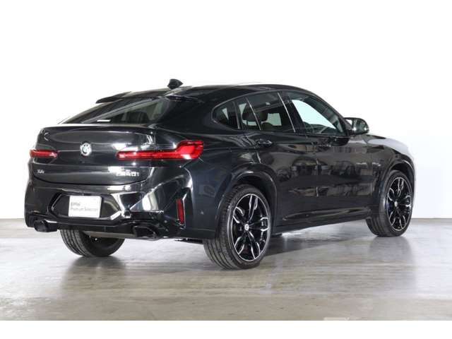 X4M40i 4WD