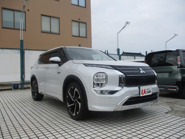 アウトランダーPHEV 2.4 P 4WD