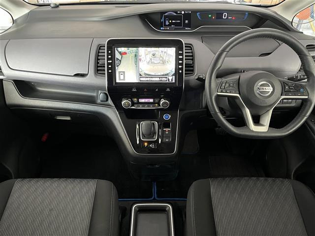 セレナ1.2 e-POWER ハイウェイスターV