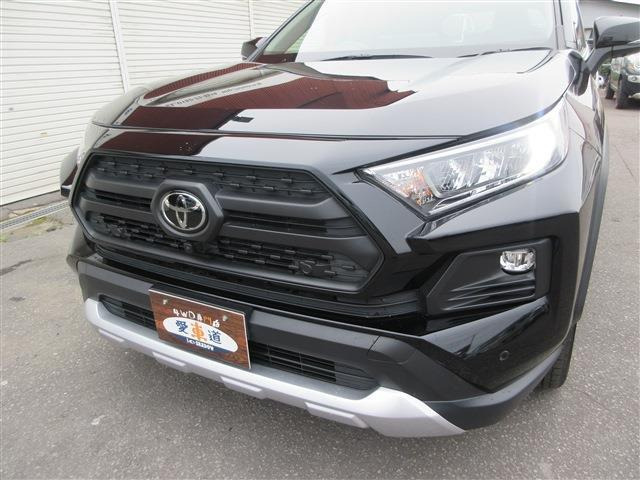 RAV42.0 アドベンチャー 4WD