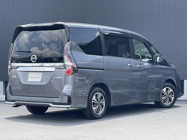 セレナ1.2 e-POWER ハイウェイスターV