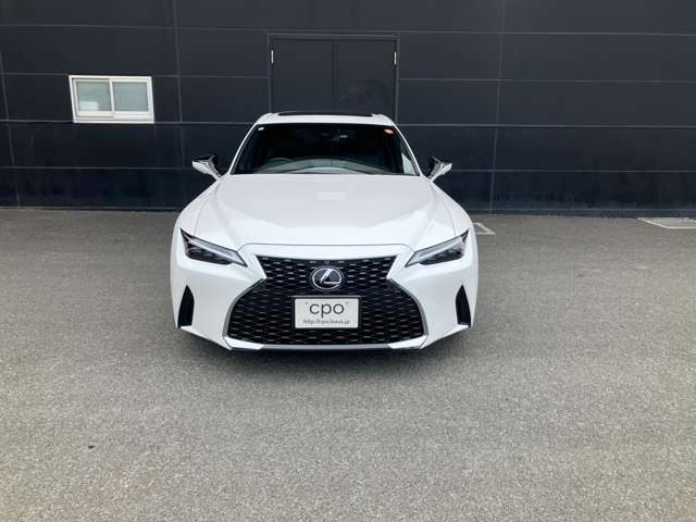 IS300h バージョンL