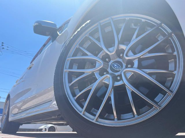 WRXS4 2.0 GT-S アイサイト 4WD