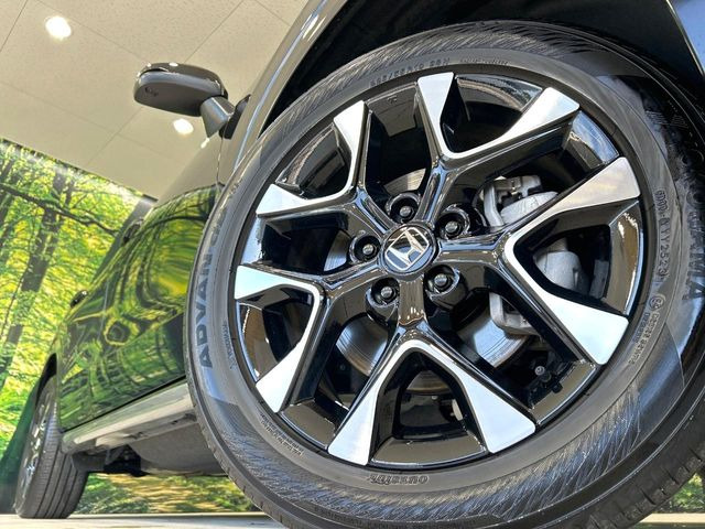 �y����18�C���`�A���~�z�C�[���z�O�ςɃ}�b�`���������A���~�z�C�[���𑕒����Ă���܂��B�e��ЊO�A���~�z�C�[����A�X�^�b�h���X�^�C�����戵�����Ă���܂��B���񂲑��k����������