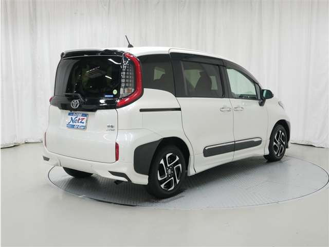 シエンタハイブリッド 1.5 Z E-Four 4WD