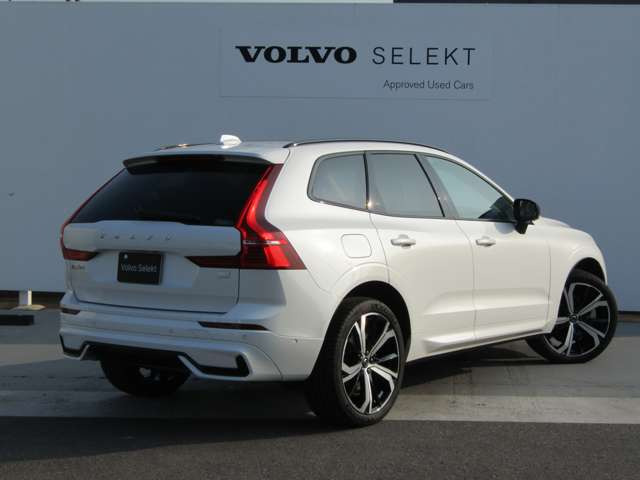 XC60リチャージ アルティメット T6 AWD PHEV 4WD