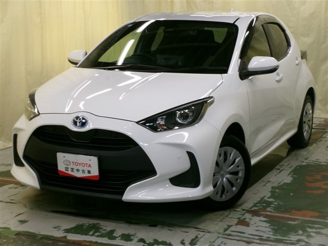 ヤリス1.5 ハイブリッド X E-Four 4WD