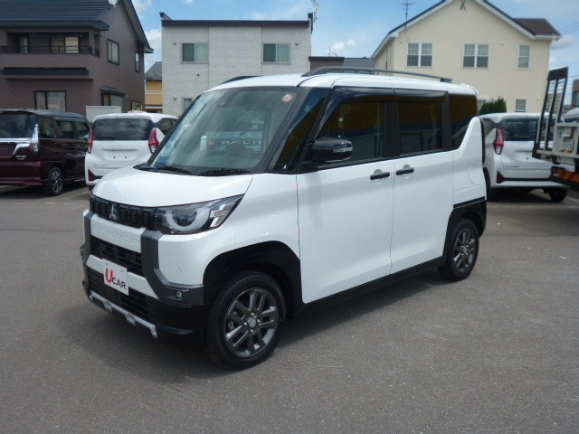 デリカミニG プレミアム リミテッド エディション 4WD