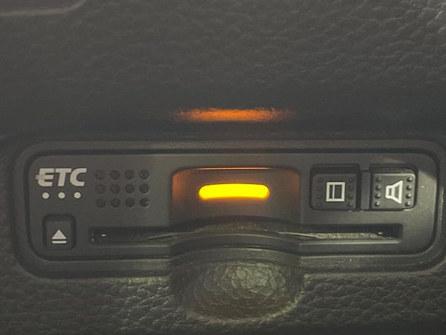 【ETC】高速道路の料金所をストレスなく通過!話題のスポットやサービスエリアに多い「スマートIC」利用時は必須のアイテムです。当店でセットアップを実施、ご納車当日からすぐにご利用いただけます!