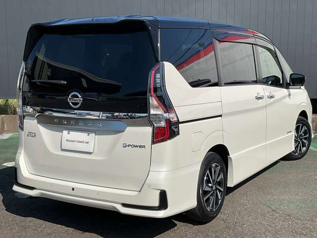 セレナ1.2 e-POWER ハイウェイスターV