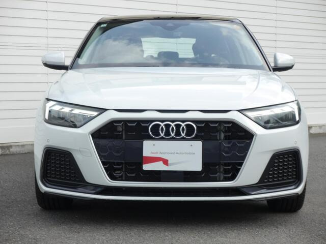 A1スポーツバック25 TFSI アドバンスド