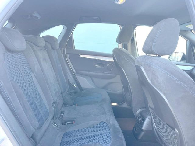 ���㕔���Ȃ��C�ɂȂ�悤�ȃL�Y�E�����ւ��蓙�A�傫�ȃ_���[�W�͂Ȃ��A�ǍD�ȏ�Ԃł��B
