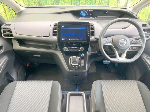 セレナ1.2 e-POWER ハイウェイスターV