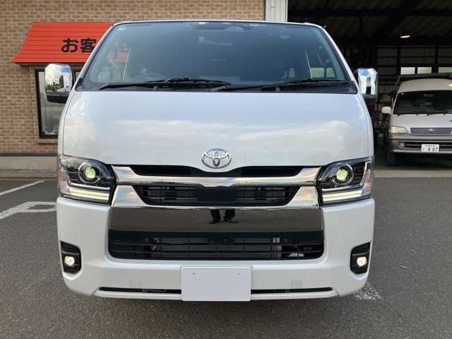 ハイエースバン