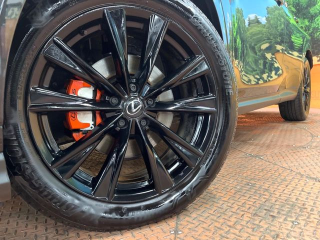 �y����20�C���`�A���~�z�C�[���z�O�ςɃ}�b�`���������A���~�z�C�[���𑕒����Ă���܂��B�e��ЊO�A���~�z�C�[����A�X�^�b�h���X�^�C�����戵�����Ă���܂��B���񂲑��k����������