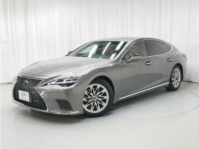 LS500 エグゼクティブ 4WD