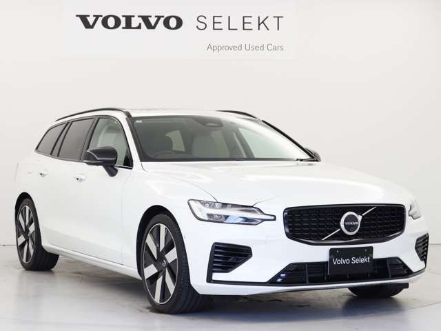 V60ウルトラ T6  AWD プラグインハイブリッド 4WD