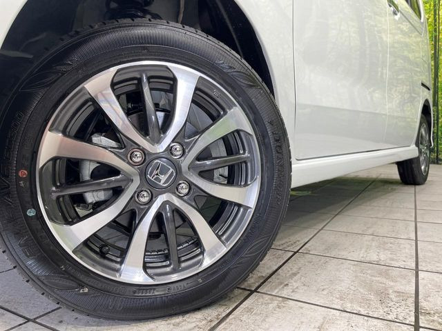 �y����14�C���`�A���~�z�C�[���z�O�ςɃ}�b�`���������A���~�z�C�[���𑕒����Ă���܂��B�e��ЊO�A���~�z�C�[����A�X�^�b�h���X�^�C�����戵�����Ă���܂��B���񂲑��k����������