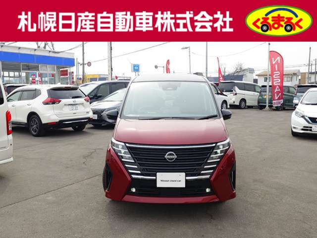 セレナ1.4 e-4ORCE ハイウェイスターV 4WD