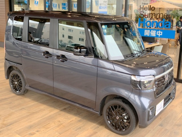 N-BOXカスタムターボ ブラック スタイル 4WD