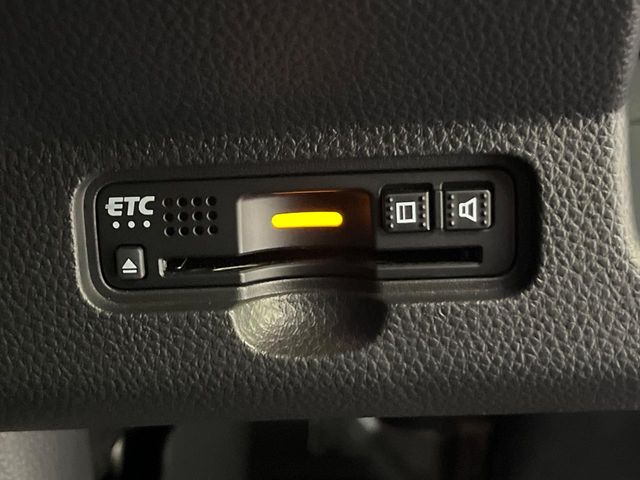 【ETC】高速道路の料金所をストレスなく通過!話題のスポットやサービスエリアに多い「スマートIC」利用時は必須のアイテムです。当店でセットアップを実施、ご納車当日からすぐにご利用いただけます!