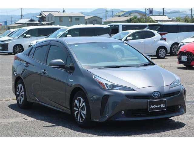 プリウス1.8 S