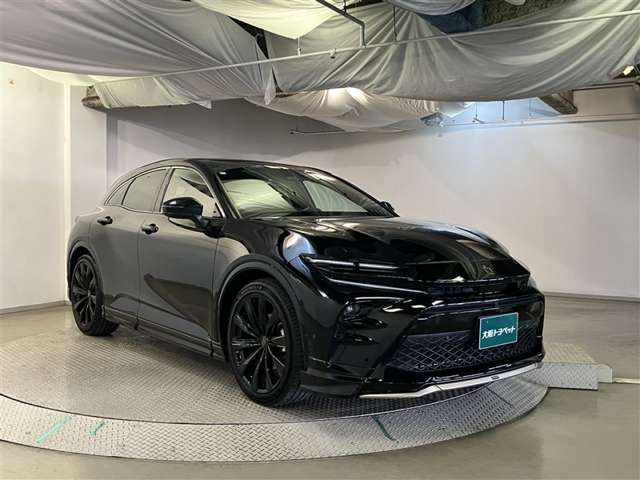クラウンスポーツ2.5 Z E-Four 4WD
