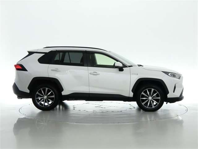 RAV42.5 ハイブリッド G E-Four 4WD