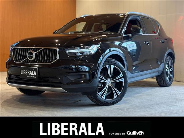 XC40B4 AWD インスクリプション 4WD