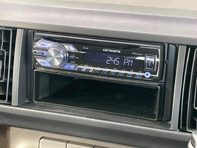 お好きな音楽を車内でお楽しみいただけます♪スピーカー交換・ウーハー追加などの音質向上や、最新ナビ・後席モニター等の取り付けも是非ご相談ください!