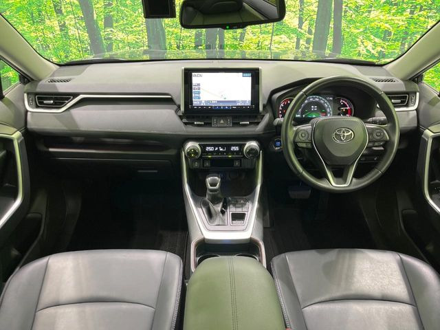 RAV42.0 G 4WD