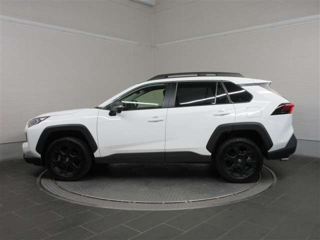 RAV42.0 アドベンチャー オフロードパッケージ II 4WD