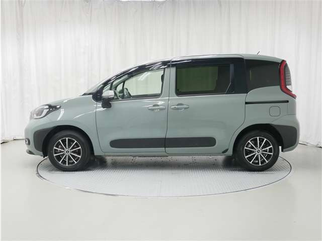 シエンタハイブリッド 1.5 Z E-Four 4WD