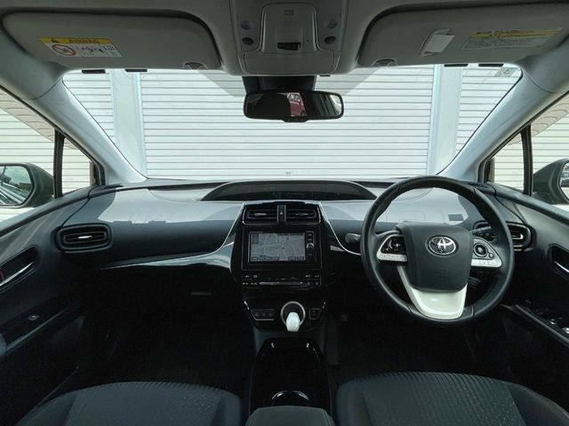 プリウス1.8 S セーフティ プラス
