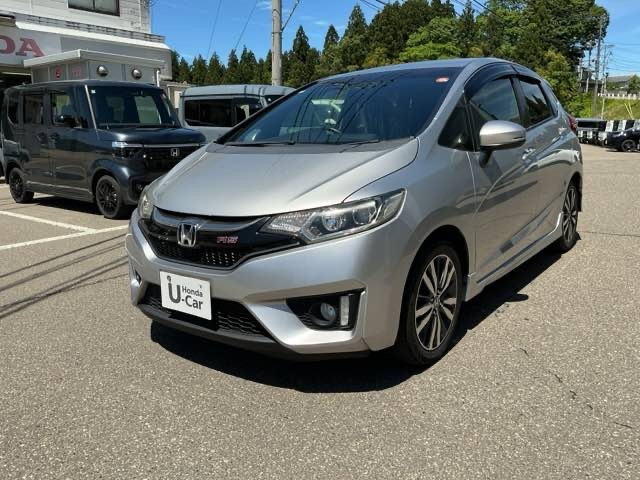 フィット1.5 RS