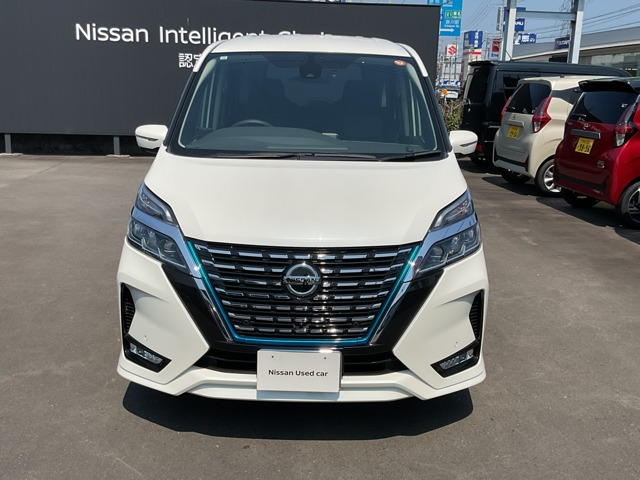 セレナ1.2 e-POWER ハイウェイスターV