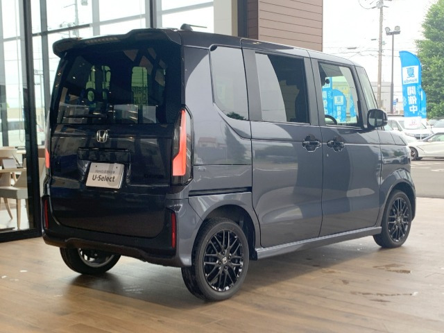 N-BOXカスタムターボ ブラック スタイル 4WD