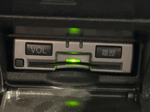 【ETC】高速道路の料金所をストレスなく通過!話題のスポットやサービスエリアに多い「スマートIC」利用時は必須のアイテムです。当店でセットアップを実施、ご納車当日からすぐにご利用いただけます!