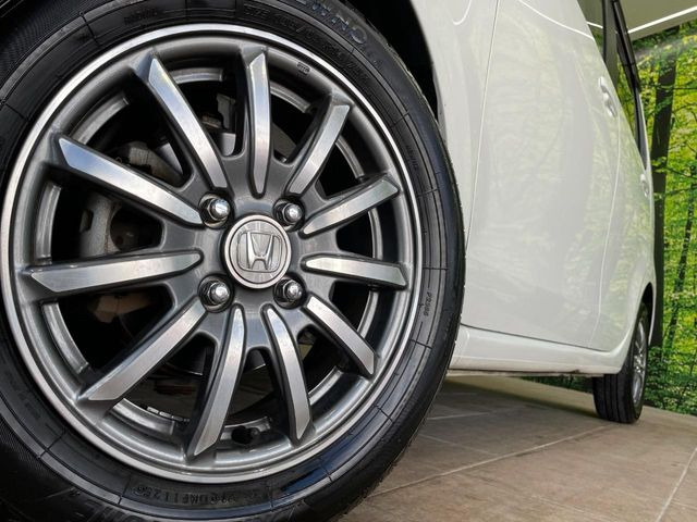 �y����14�C���`�A���~�z�C�[���z�O�ςɃ}�b�`���������A���~�z�C�[���𑕒����Ă���܂��B�e��ЊO�A���~�z�C�[����A�X�^�b�h���X�^�C�����戵�����Ă���܂��B���񂲑��k����������
